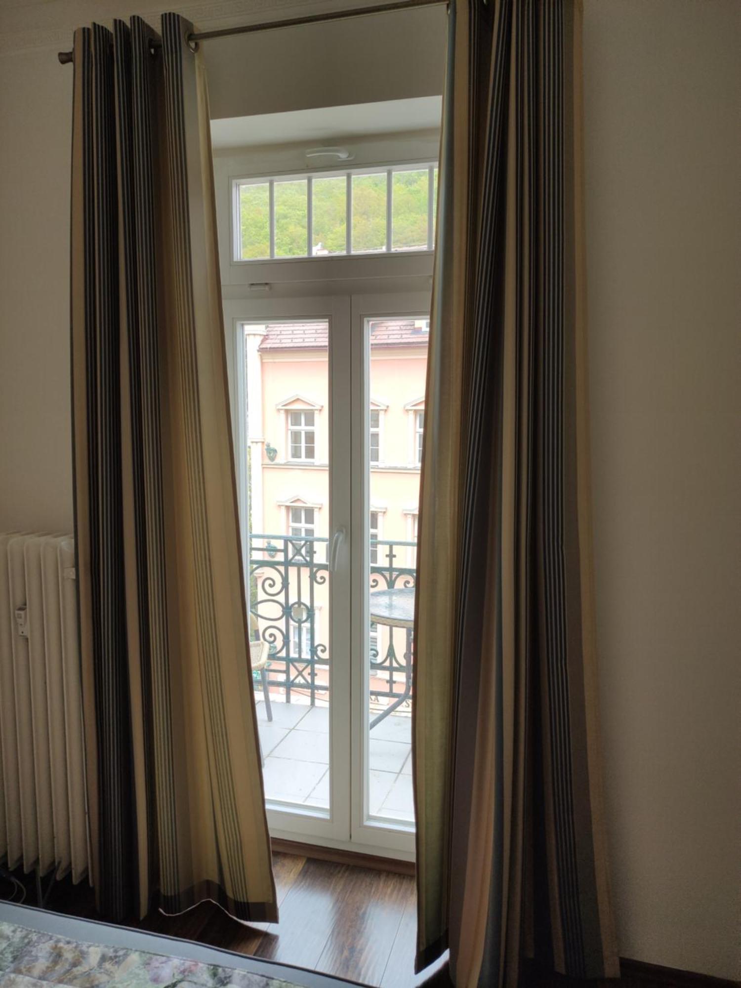 Apartmán 63m2 s balkonem v lázeňském centru Karlovy Vary Exterior foto